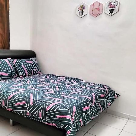 Iris 55 Corner Lot House Spacious Outdoor With Wi-Fi ยะโฮร์บาห์รู ภายนอก รูปภาพ